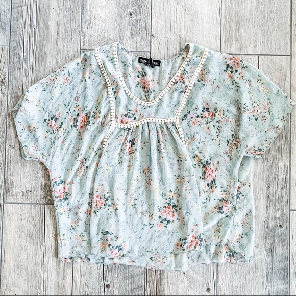 living doll Tops - LIVING DOLL Floral Blouse